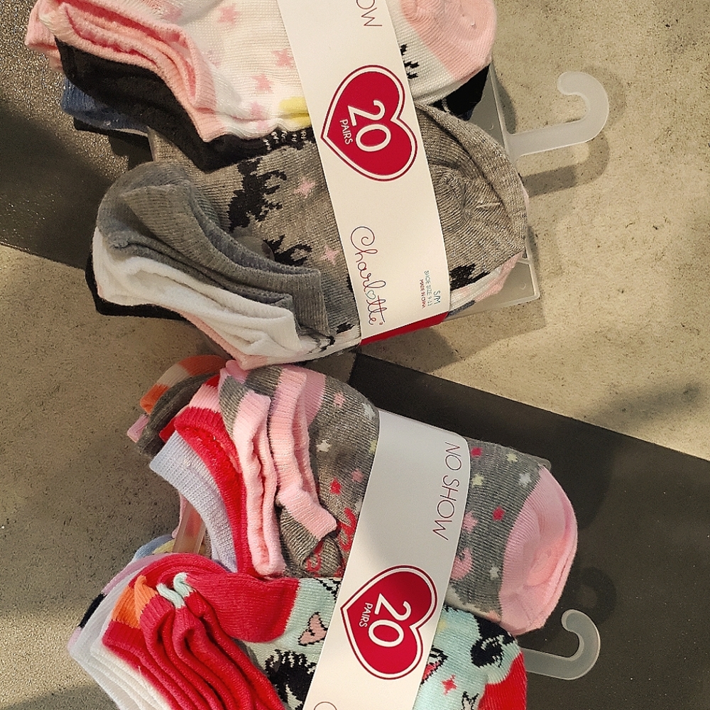 2pks of girls socks
